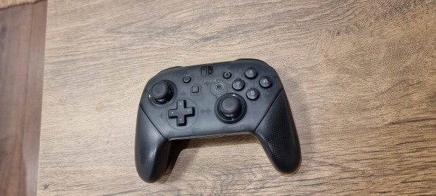 Nintendo Switch eredeti Pro Controller HAC-013