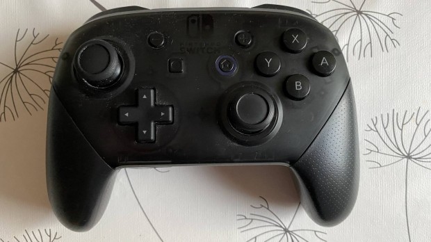 Nintendo Switch pro controller