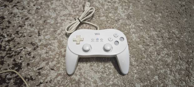 Nintendo Wii Classic Pro feher kontroller