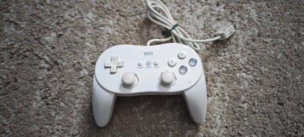 Nintendo Wii Classic Pro kontroller