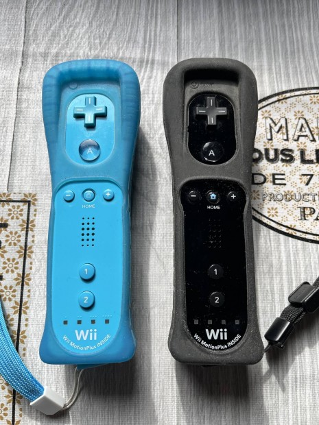 Nintendo Wii Remote - motion plus