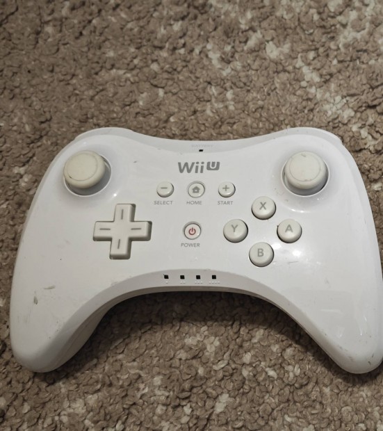 Nintendo Wii U Pro kontroller