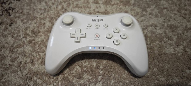 Nintendo Wii U Pro kontroller feher