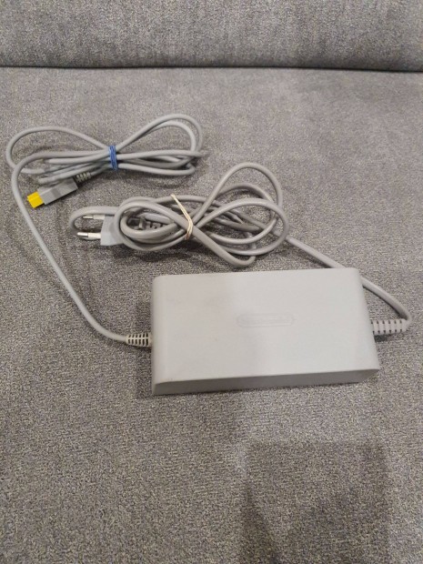 Nintendo Wii U tp, hlzati adapter