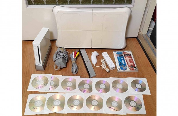 Nintendo Wii konzol kompletten + Fit balance board + Jtkok