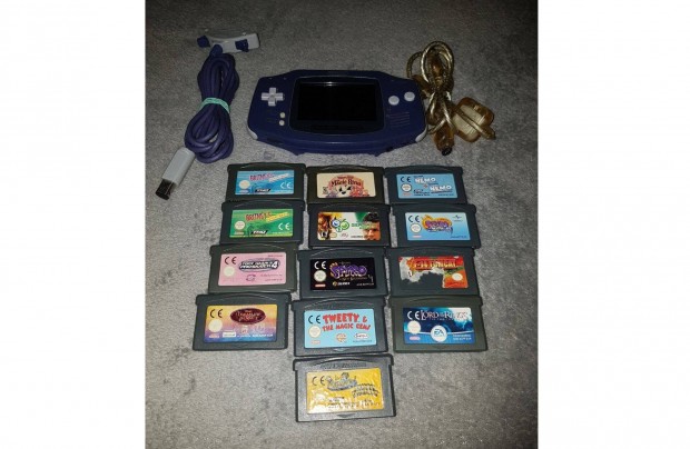 Nintendo gameboy advance 13-db játékkal eladó