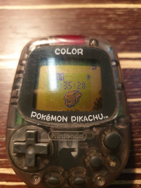 Nintendo gameboy color pokemon pikachu tamagotchi 1999
