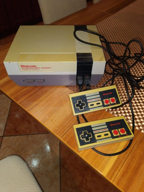 Nintendo nese 2 irányítóval