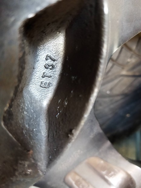 Nippon Autosport (NAS) alufelni garnit�ra 4x100mm