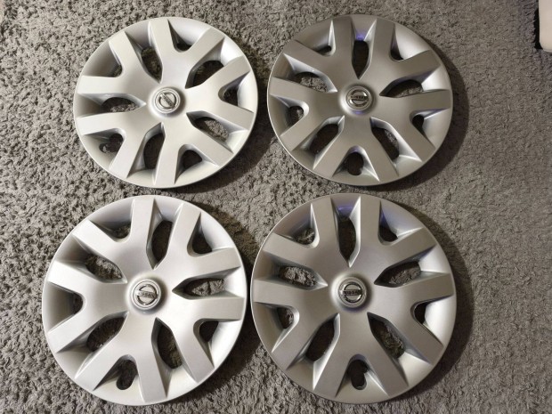 Nissan 16" gyri dsztrcsa szett elad