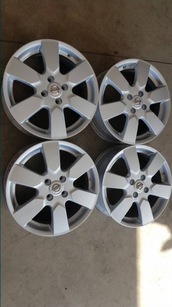 Nissan 16 alufelni 4x114.3 