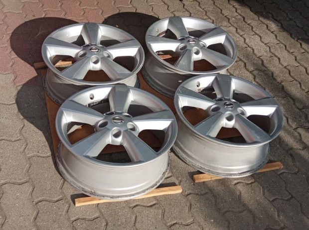 Nissan 17 gyári felni alufelni garnitúra Qashqai, X-Trail 17"