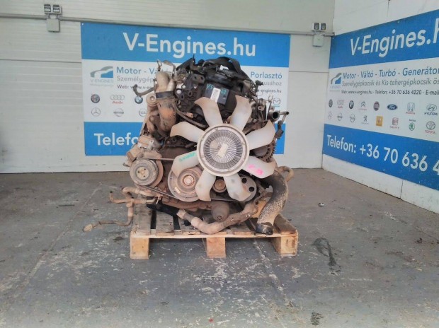 Nissan 2,3DCI YS23 bontott motor