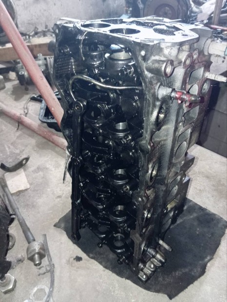 Nissan 2, 2 di hengerfej
