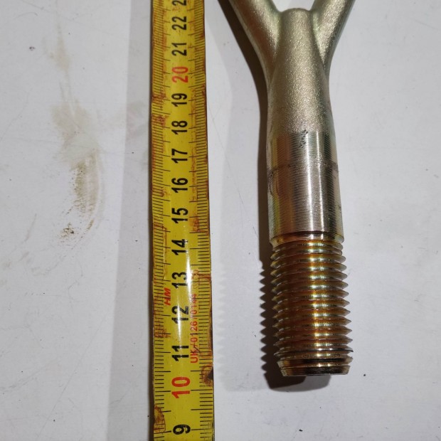Nissan 350Z 2004-2007 utángyártott új vonószem, jobb mentes, 22 mm