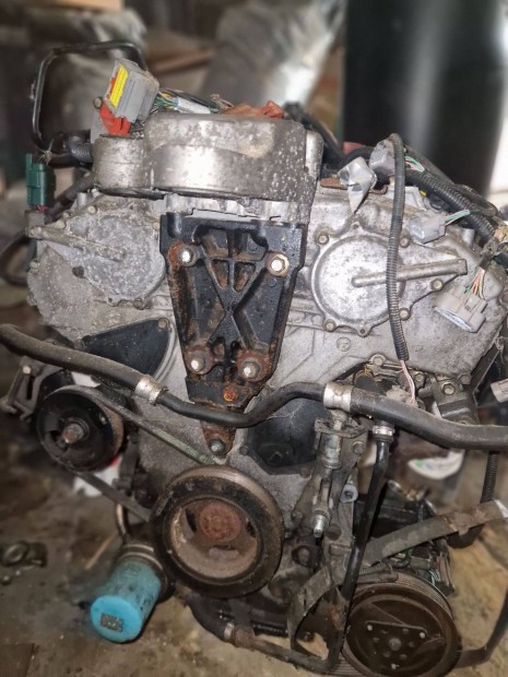 Nissan 3,5 W6 WQ35 motor