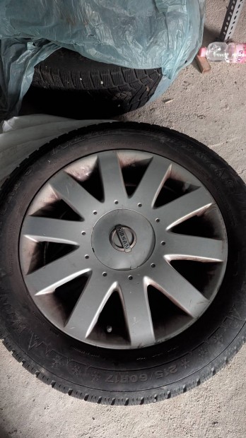 Nissan 5x114,3 R17 felni szett elad 