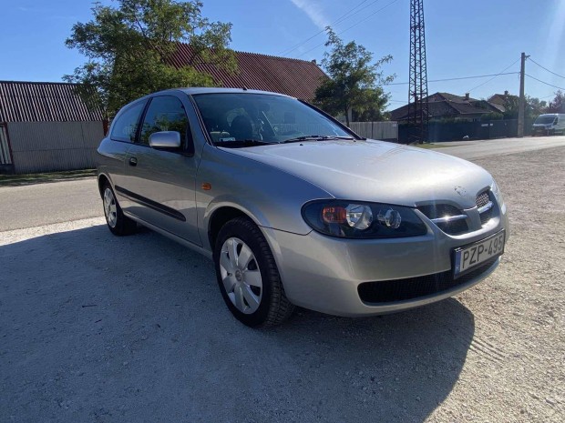 Nissan Almera 1.5 Acenta P1