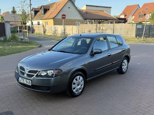 Nissan Almera 1.5 Acenta Plus (P2)