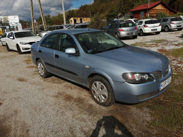 Nissan Almera 1.5 Acenta Plus (P2)