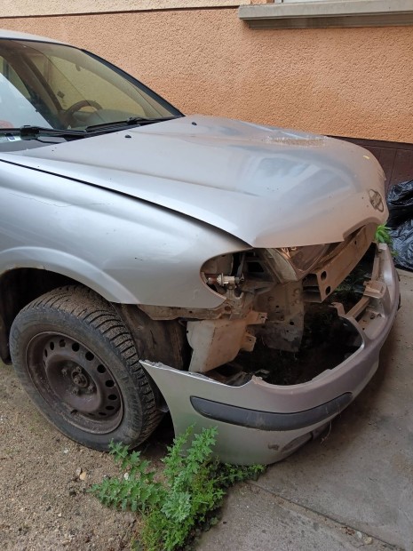 Nissan Almera 1.5 BG