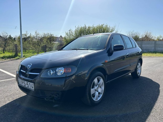 Nissan Almera 1.5 Visia
