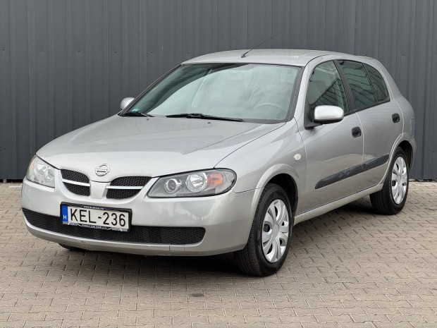 Nissan Almera 1.5 Visia AC