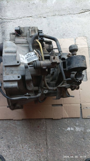 Nissan Almera 1,5 benzines váltó 2002es N16 Almera
