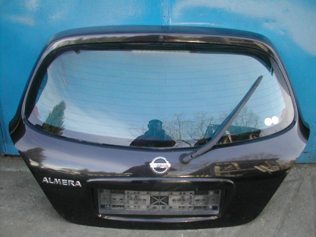 Nissan Almera 1.5 i 2004 csomagtérajtó