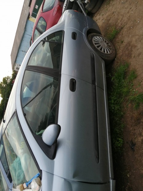 Nissan Almera 1.6