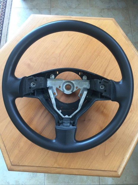 Nissan Almera 3 ágú gumikormány eladó