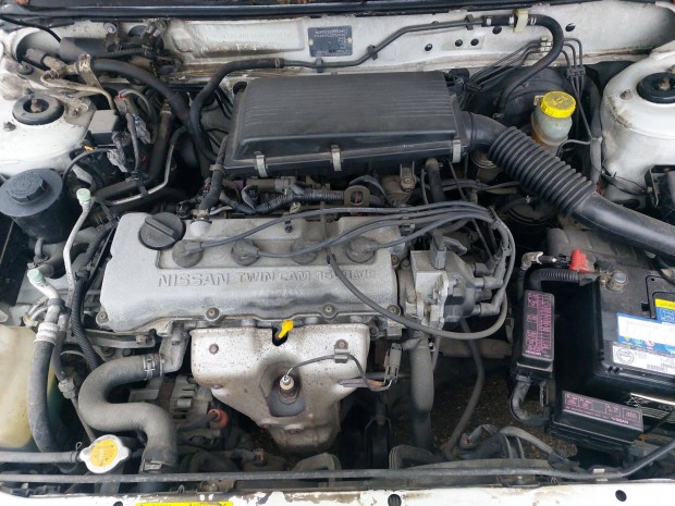 Nissan Almera N15 1.6 vlt