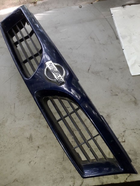 Nissan Almera N15 Hűtőrács