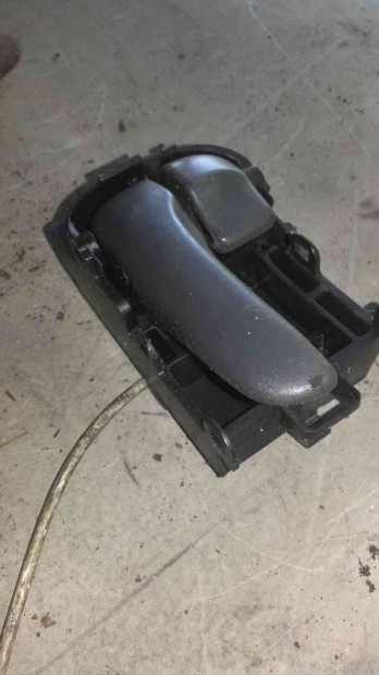 Nissan Almera N16 Belső Ajtókilincs