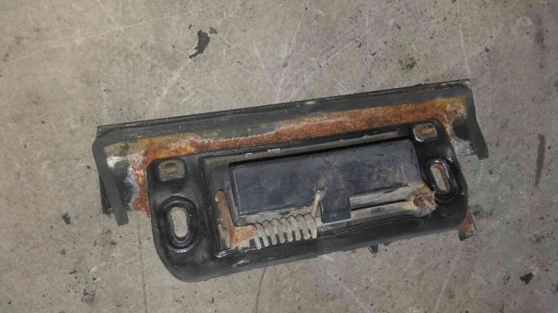 Nissan Almera N16 Csomagtérajtó Külső Kilincs