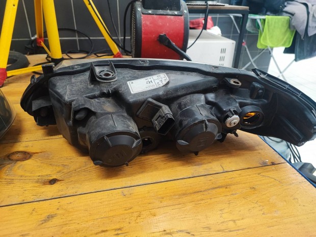 Nissan Almera N16 f�nysz�r� 