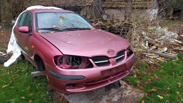 Nissan Almera N16 motorhztet elad