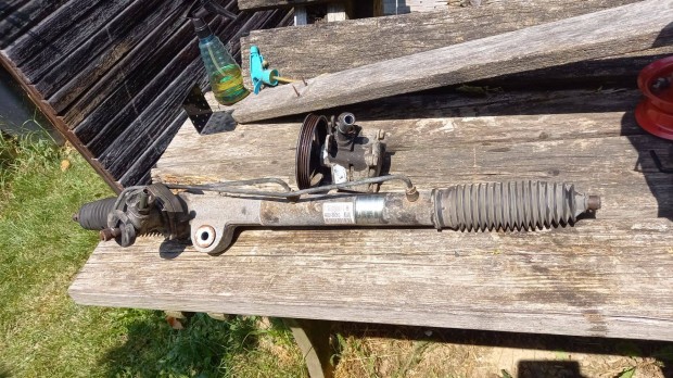 Nissan Almera N16 szervokormány alkatrészek eladók
