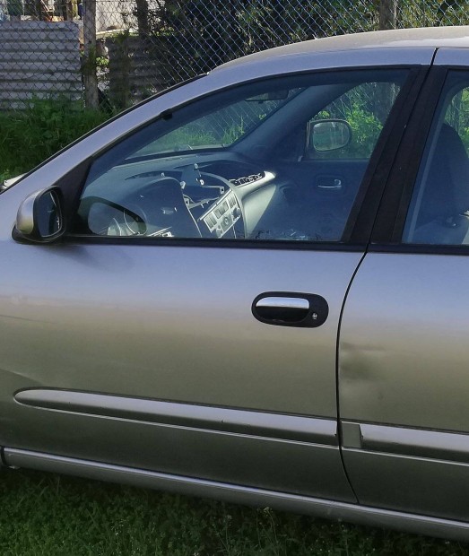 Nissan Almera bal első ajtó lejáró üveg N16 Almera