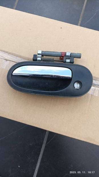 Nissan Almera bal első kilincs N16 Almera