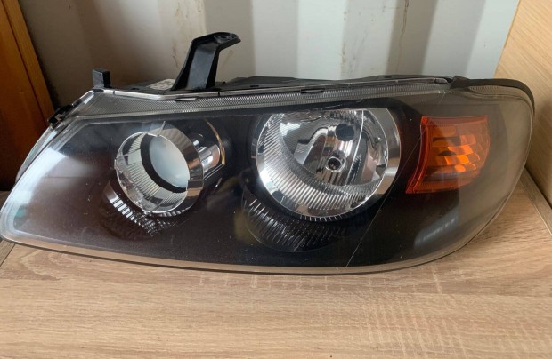 Nissan Almera bal els lmpa, 2000-2006 vjrat