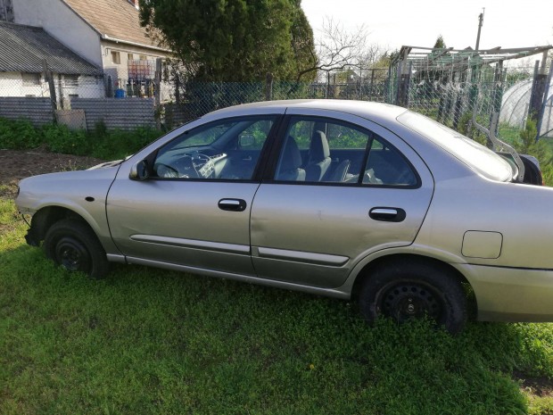 Nissan Almera meghzott bal hts ajt N16 Almera 2006