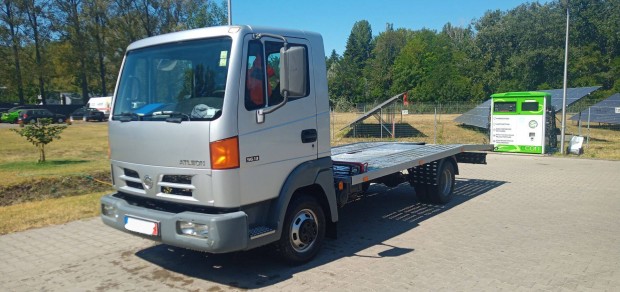 Nissan Atleon 3,5t autószállító jogosítvány B kategória