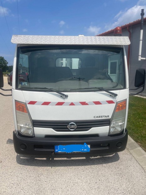Nissan Cabstar 18 m-es emelőkosaras gépkocsi eladó