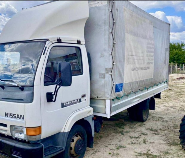 Nissan Cabstar Plat� ponyva 