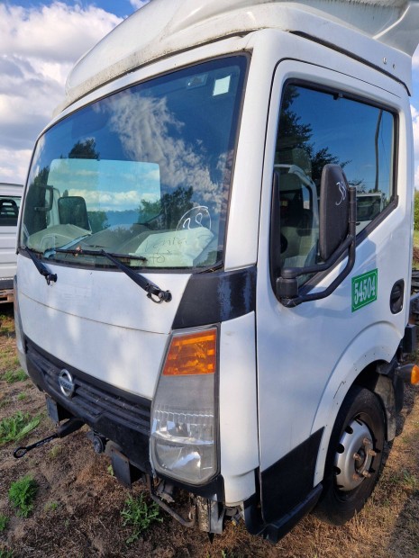 Nissan Cabstar bontott alkatrszei