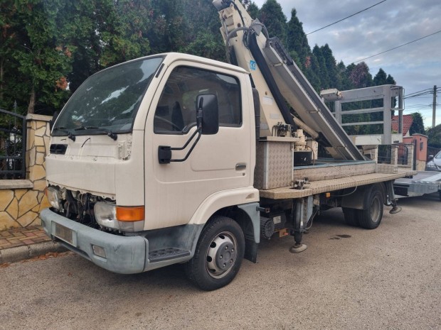Nissan Cabstar emelkosaras