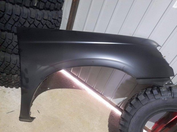 Nissan D22 Navara els� s�rv�d� panel