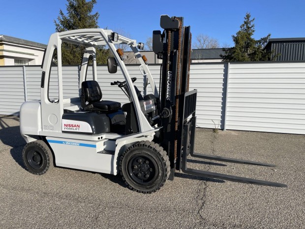 Nissan Dzel Targonca 3T oldalmozgat