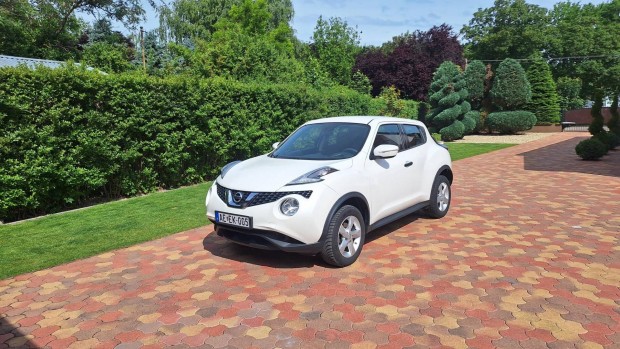 Nissan Juke 1.6 Acenta Gyöngyház metál színben....